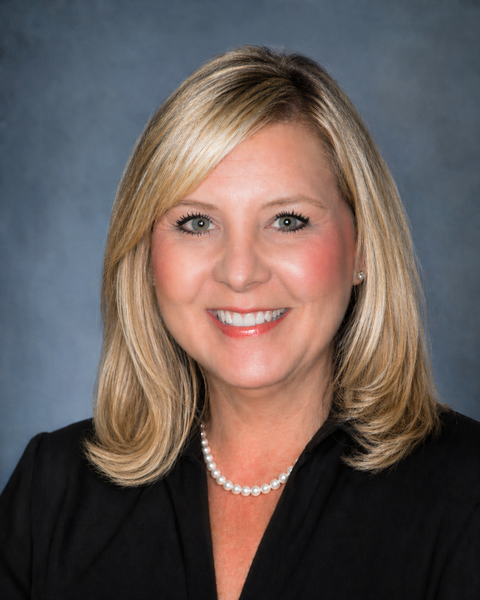 Laura Baxley, Sales Associate